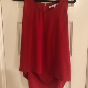 Business red sleeveless shirt